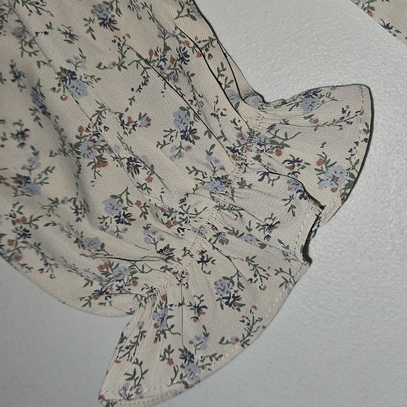 JUNIORS DITSY FLORAL PRINT HIGH NECK TIERED LONG SLEEVE TOP - Picture 6 of 8